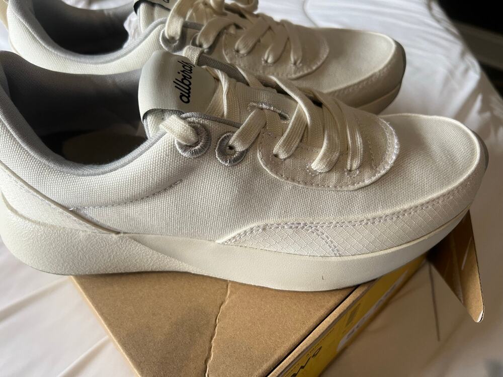 Allbirds Courier Sneakers Canvas Retro Low Top Blizzard Light Grey Women’s 9